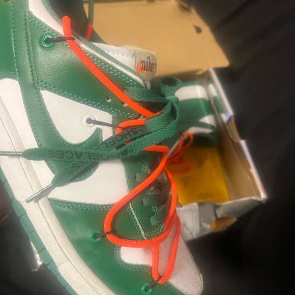 Pine green off white dunks - Picture 3 of 5